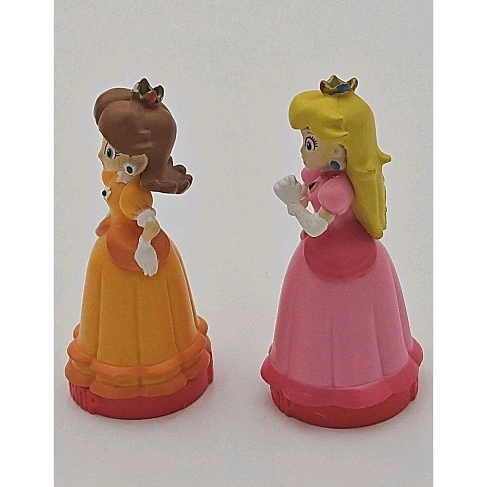 Super Mario Bros Peach and Daisy Princess Bishop CHESS Replacement Pieces Lot 2